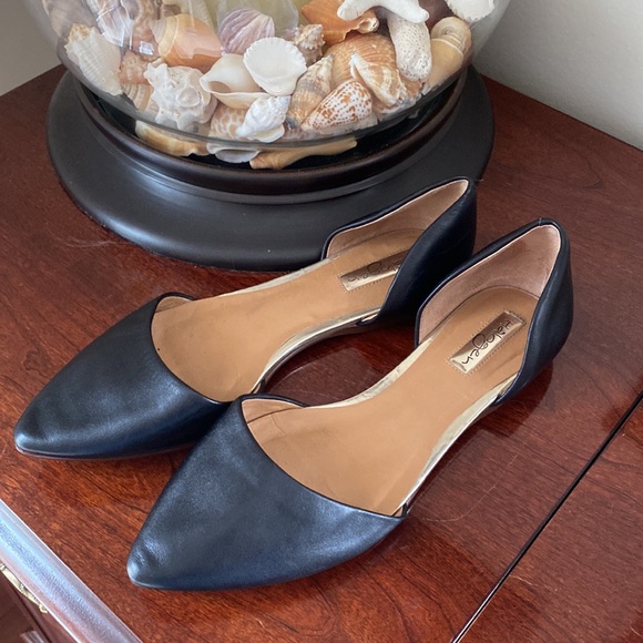 Halogen Black Leather Pointed Toe Slip On Flat Shoes Size 8 - Picture 2 of 14